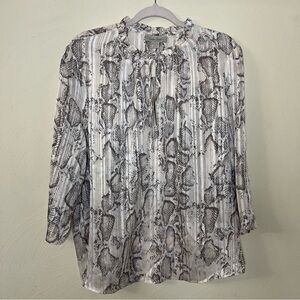 Charlie Paige Lilac Creme Women's Snake Print Blouse